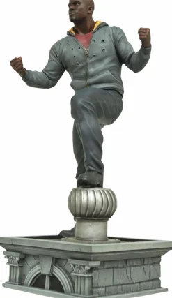 Luke Cage - Luke Cage 10” Diorama Statue