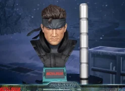 Metal Gear Solid - Solid Snake 1:1 Scale Life-Size Bust