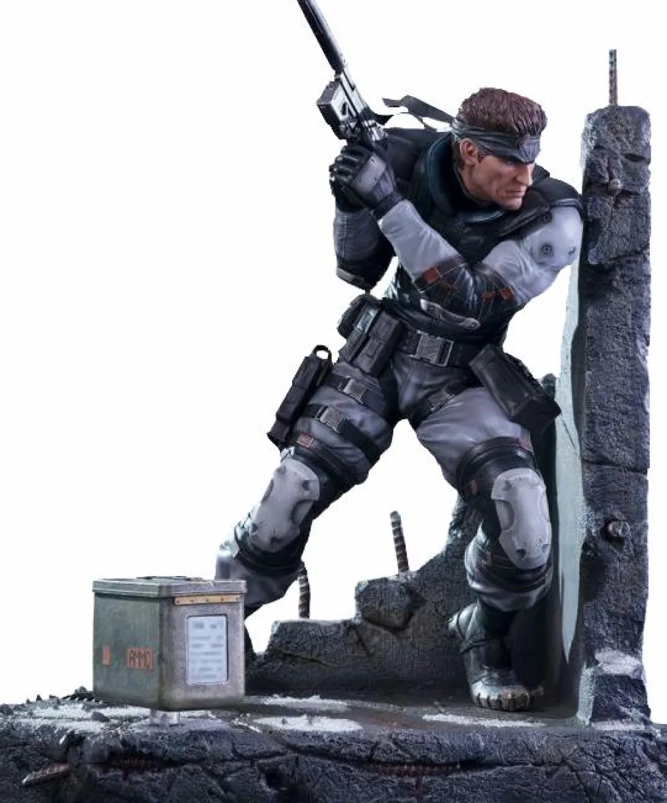 Metal Gear Solid - Solid Snake 17" Statue