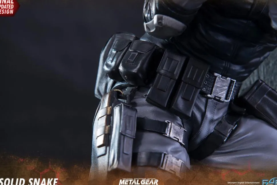 Metal Gear Solid - Solid Snake 17" Statue