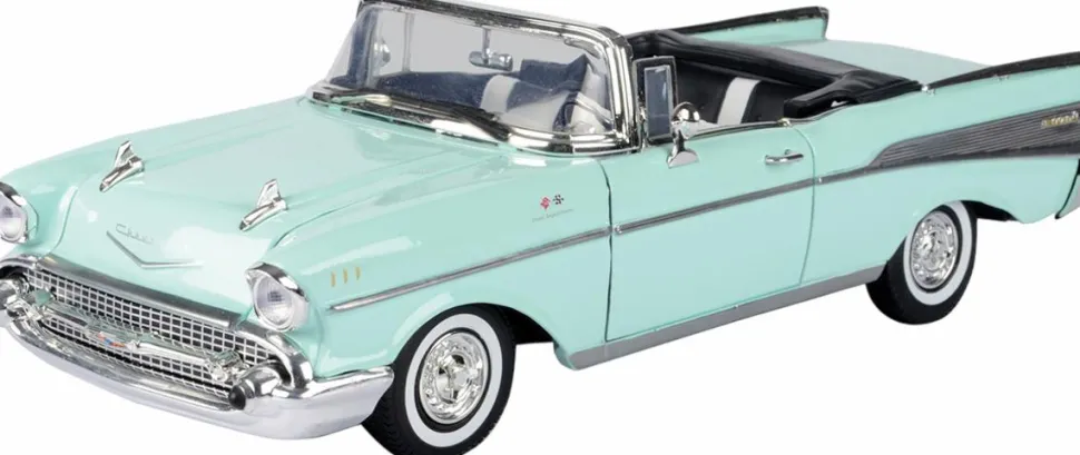 Motormax - Light Green 1957 Chevy Bel Air (Convertible) Timeless Legends Collection 1/18th Scale Die-Cast Vehicle Replica