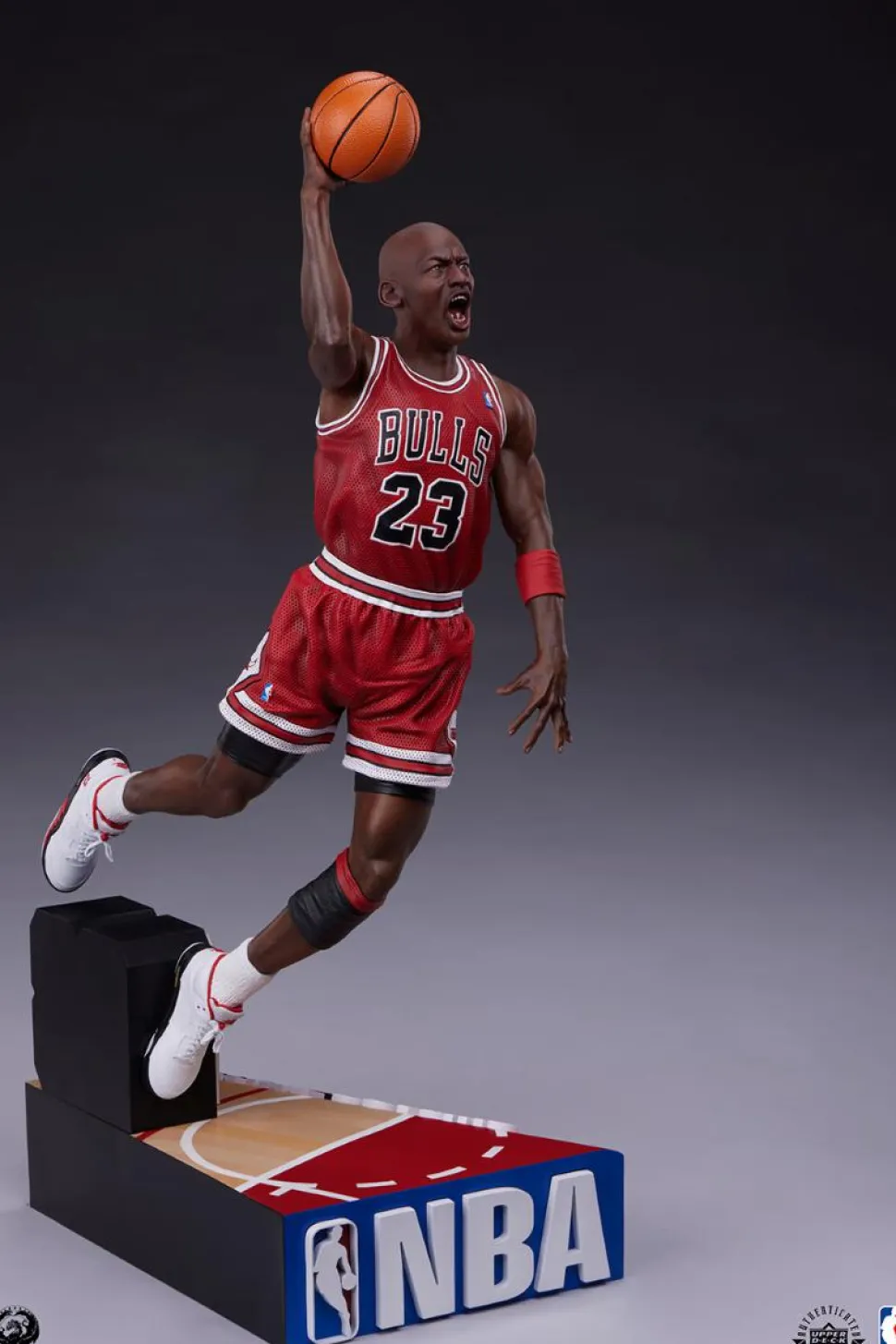 NBA Basketball - Michael Jordan 1/4th Scale Statue