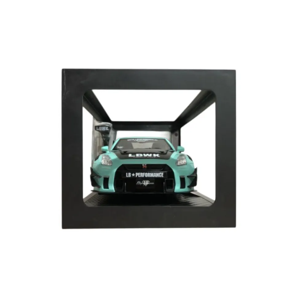 Pink Slips - Nissan GT-R R35 LBWK Body Kit Type 2.0 1/18th Scale Die-Cast Vehicle Replica