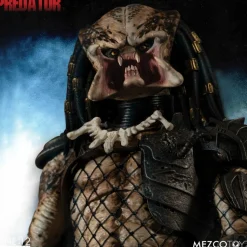 Predator - Predator Deluxe One:12 Collective 1/12th Scale Action Figure (Int Sales Only)