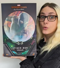 Spider-Man: Far From Home - Spider-Man Stealth Suit Deluxe 1/6th Scale Hot Toys Action Figure