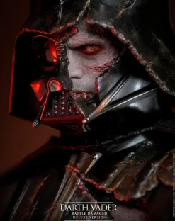 Star Wars - Darth Vader (Battle Damaged) Deluxe 1/6th Scale Hot Toys Action Figure