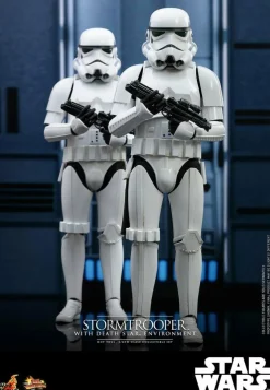 Star Wars - Stormtrooper with Death Star Environment 1/6th Scale Hot Toys Action Figure