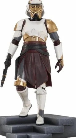 Star Wars: Ahsoka - Captain Enoch 10" Statue