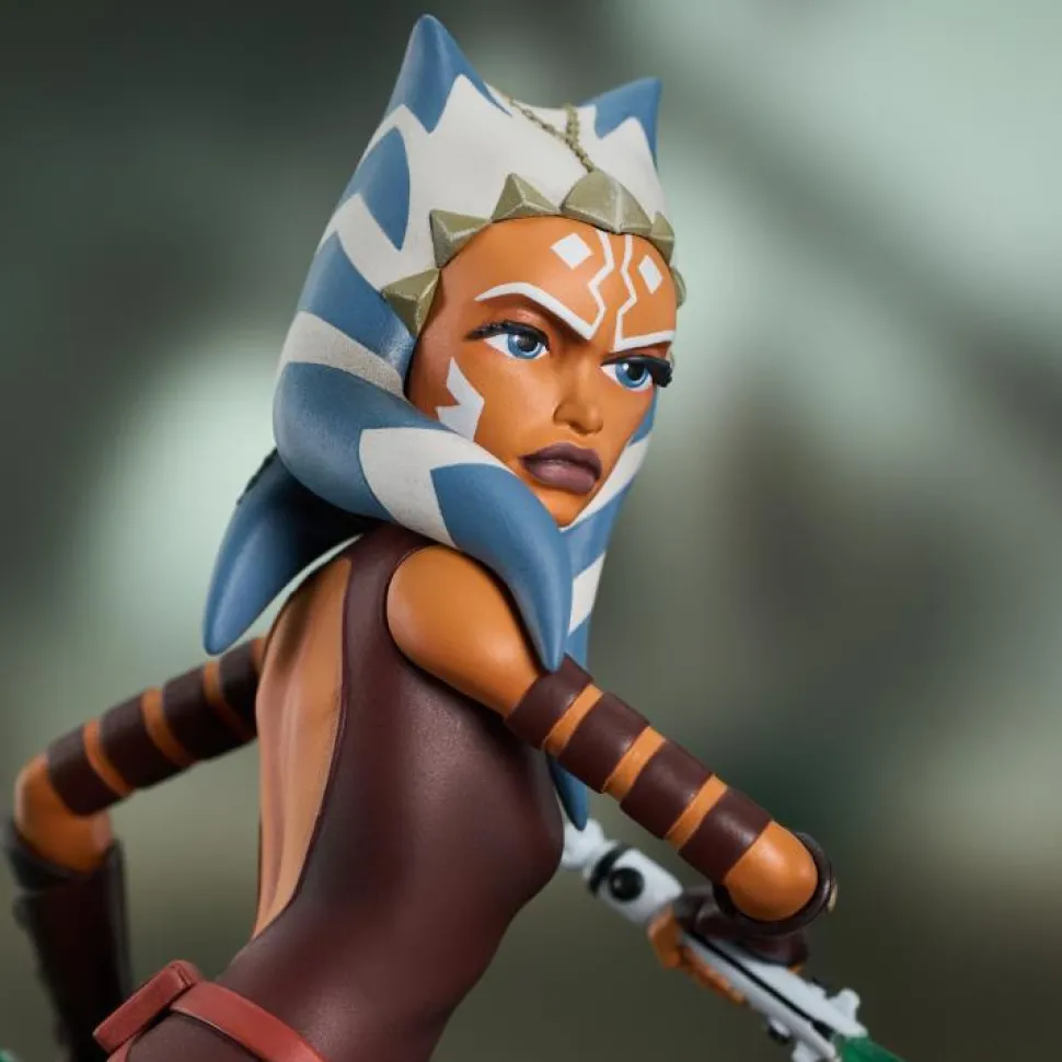 Star Wars: Clone Wars - Ahsoka Tano Gallery 8" PVC Diorama Statue