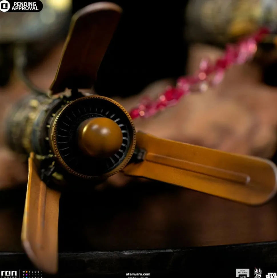 Star Wars Episode I: The Phantom Menace - Anakin's Pod Racer 1/20th Scale Diorama Statue