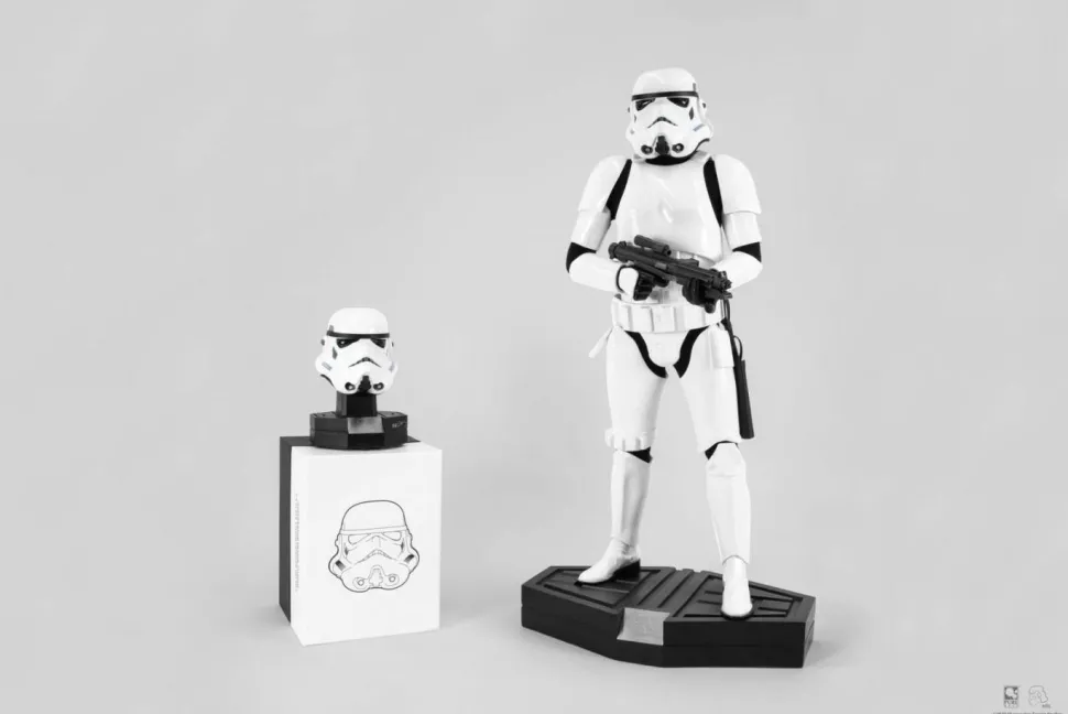 Star Wars Episode IV: A New Hope - Original Stormtrooper 1/3 Scale Helmet