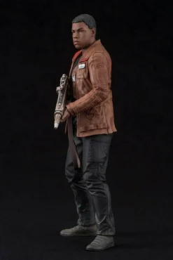 Star Wars Episode VII: The Force Awakens - Rey & Finn ArtFX 1/10th Scale Pre-Painted Model Kit Statue (2-Pack)