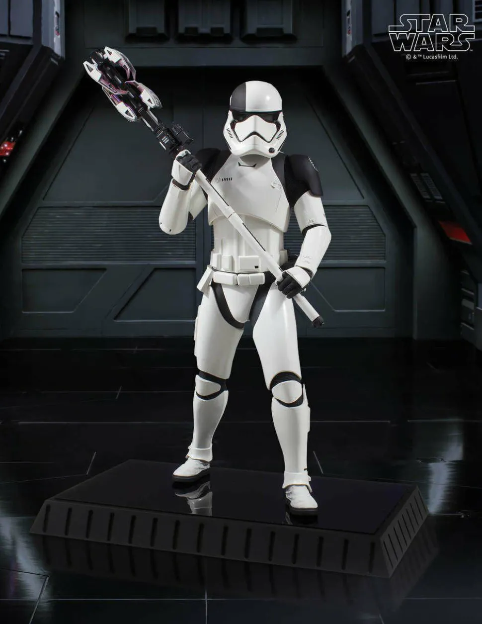 Star Wars Episode VIII: The Last Jedi - Executioner Trooper 1/6th Scale Statue