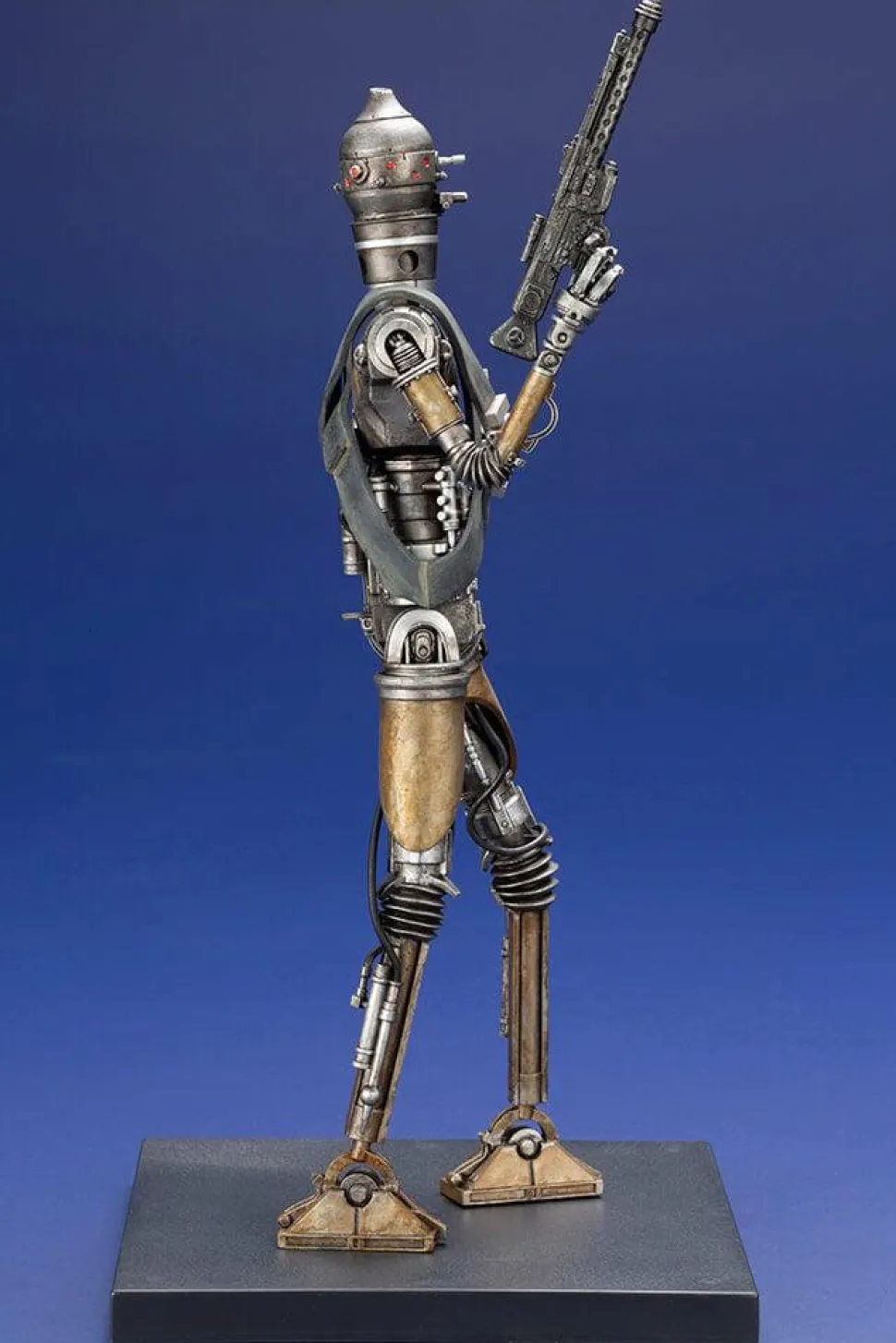 Star Wars: The Mandalorain - IG-11 1/10th Scale ArtFX Statue