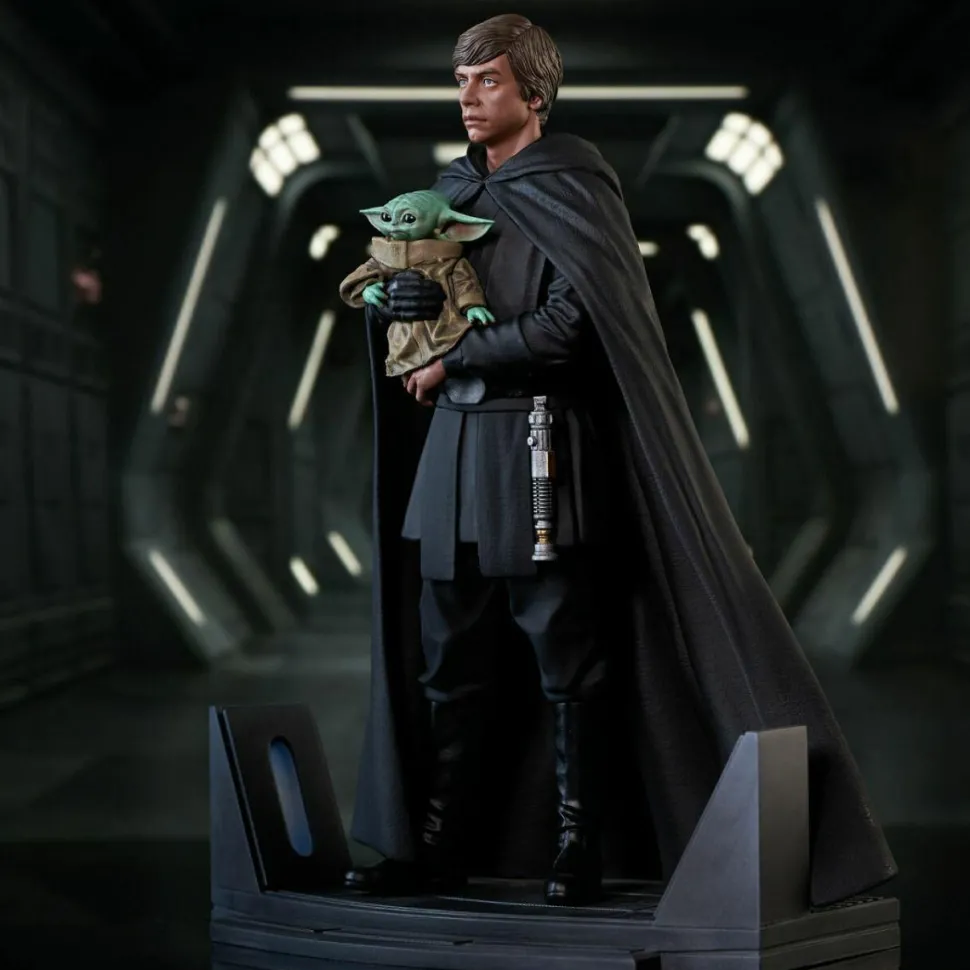 Star Wars: The Mandalorian - Luke Skywalker & Grogu Premier Collection 10” Statue