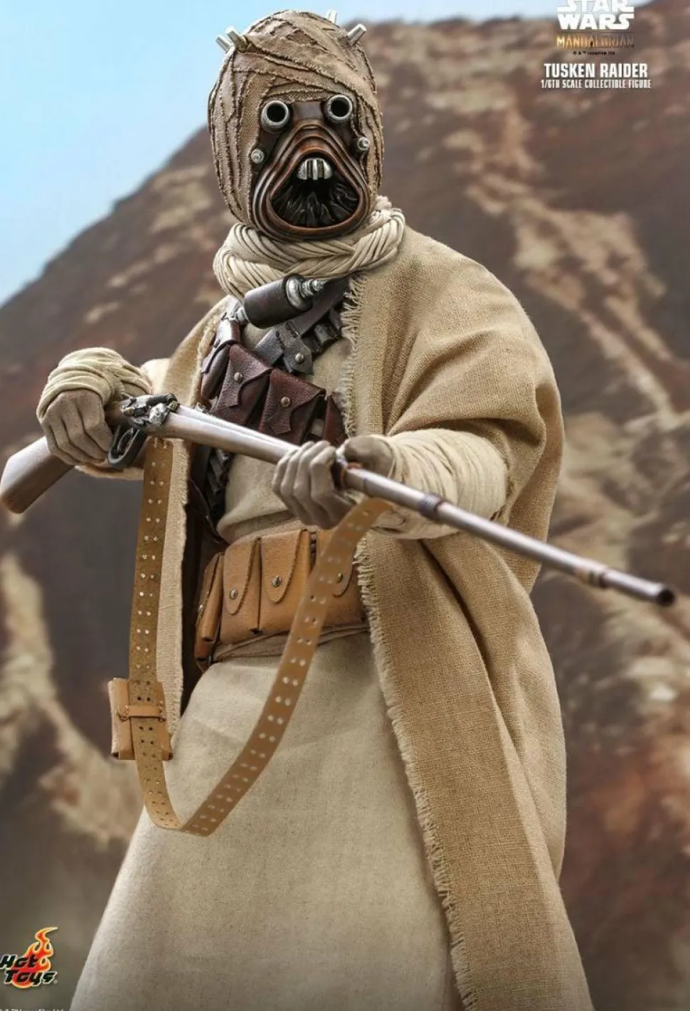 Star Wars: The Mandalorian - Tusken Raider 1/6th Scale Hot Toys Action Figure