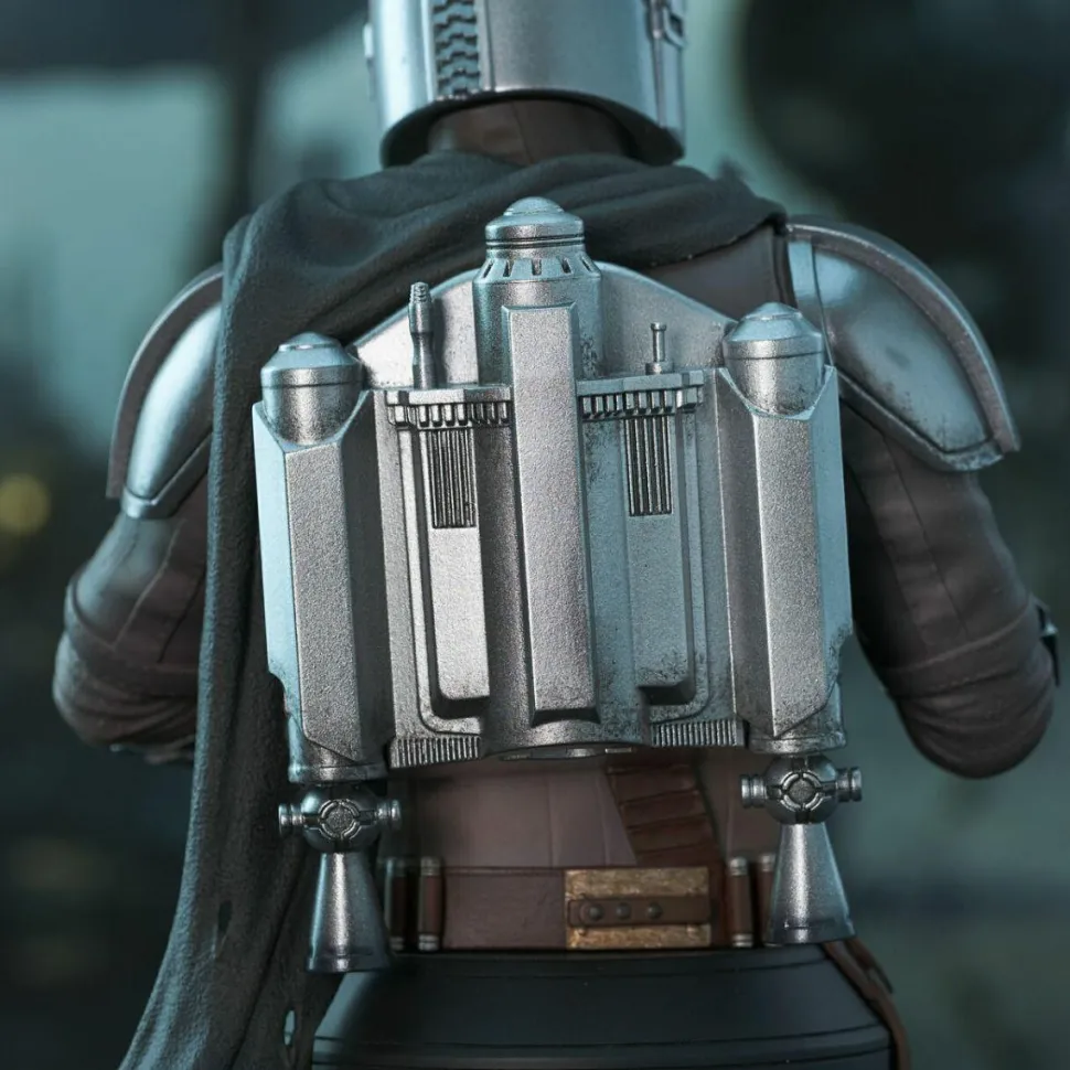 Star Wars: The Mandalorian - Din Djarin with Grogu 1/6th Scale Bust