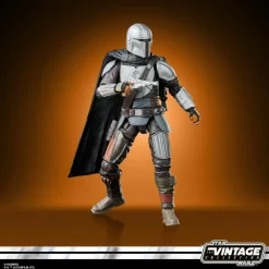 Star Wars: The Mandalorian - The Mandalorian in Beskar Armour Vintage Collection Kenner 3.75” Scale Action Figure