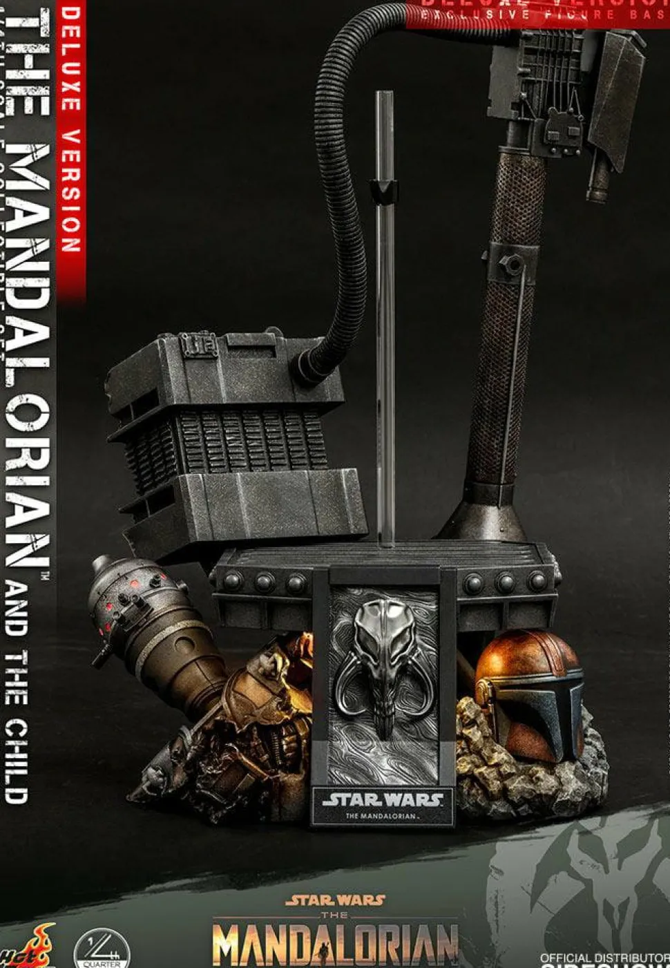 Star Wars: The Mandalorian - The Mandalorian & The Child Deluxe 1/4 Scale Hot Toys Action Figure 2-Pack (Int Sales Only)