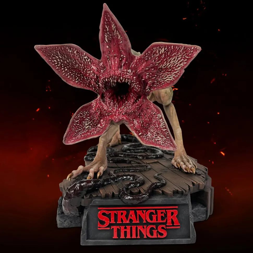 Stranger Things - Demodog 1/4th Scale Statue