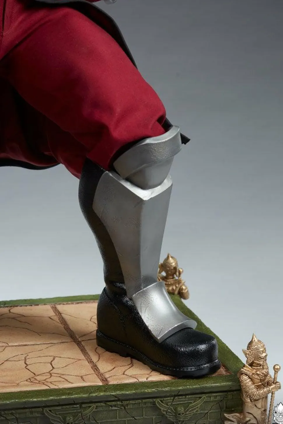 Street Fighter V - M. Bison 1/3 Scale Statue