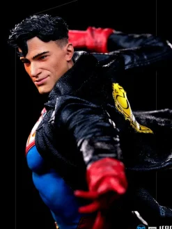 Superman - Superboy 1/10th Scale Statue