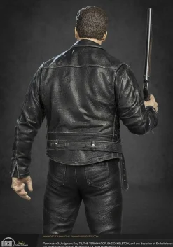 Terminator 2: Judgment Day - T-800 1/3 Scale Statue