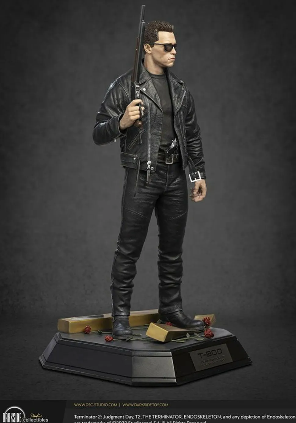 Terminator 2: Judgment Day - T-800 1/3 Scale Statue