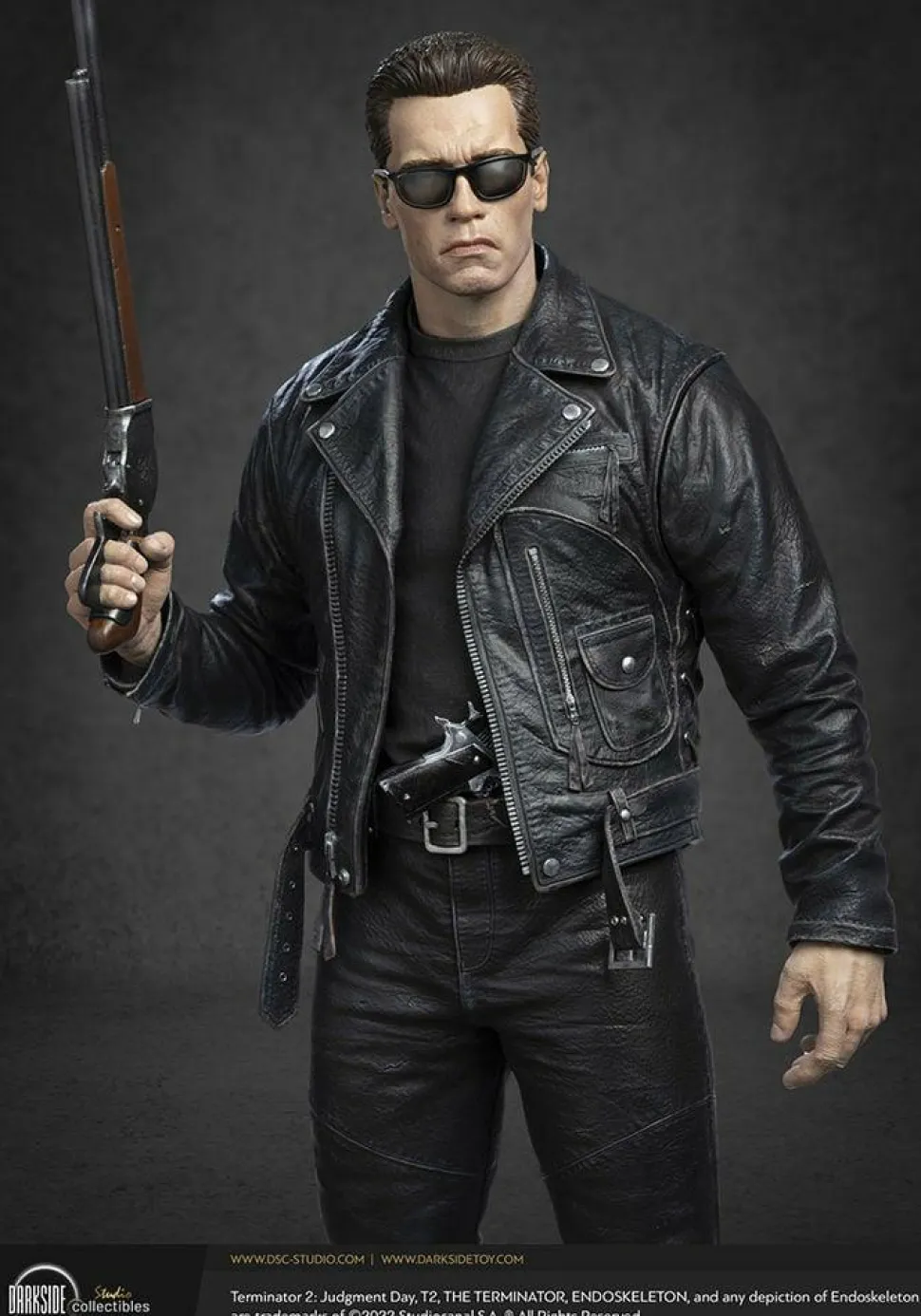 Terminator 2: Judgment Day - T-800 1/3 Scale Statue