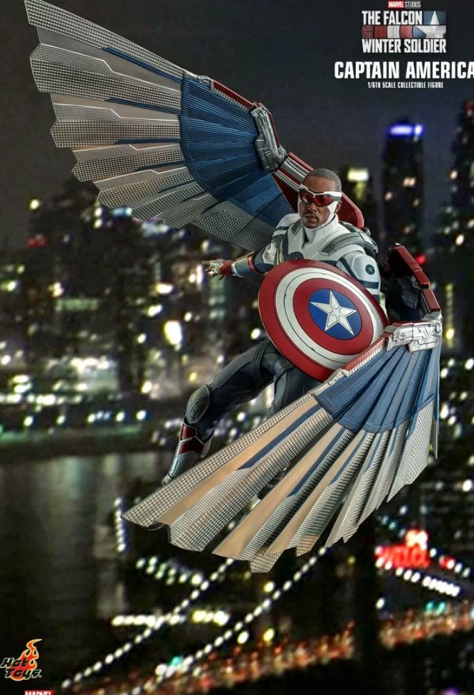 The Falcon and the Winter Soldier - Captain America 1/6th Scale Hot Toys Action Figure
