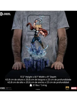 The Infinity Gauntlet - Thor Deluxe 1/10th Scale Statue