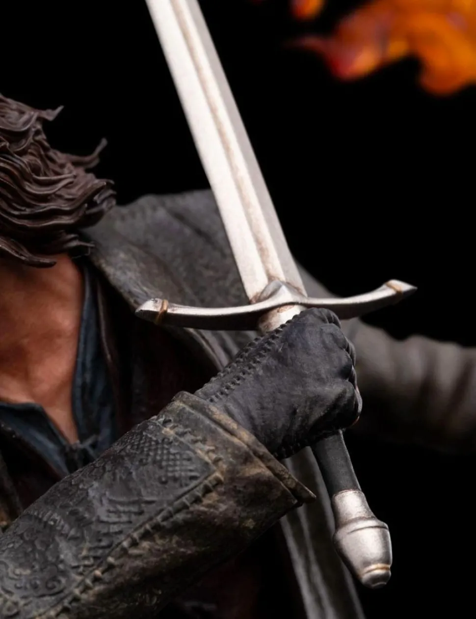 The Lord of the Rings - Aragorn Figures of Fandom 1/8th Scale PVC Statue