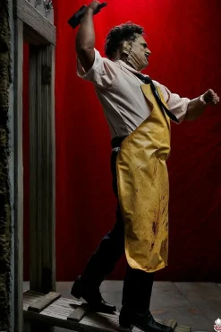 The Texas Chainsaw Massacre - Leatherface “The Butcher” 1/3 Scale Statue
