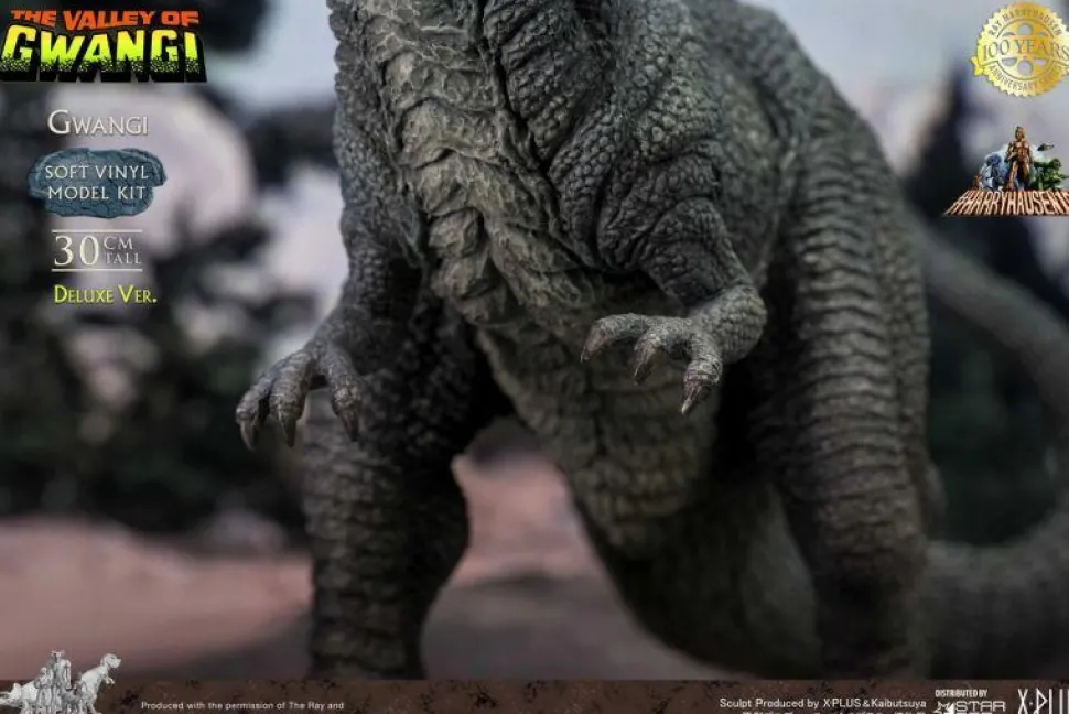 The Valley of Gwangi (1969) - Gwangi Deluxe 12” Unpainted Vinyl Model Kit