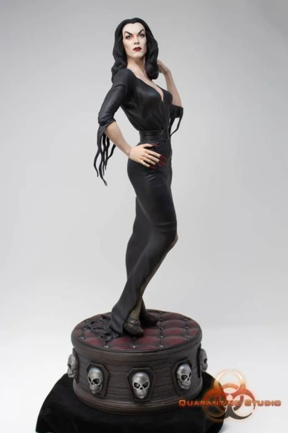 The Vampira Show (1954) - Vampira Queen of the Ghouls 1/6th Scale Statue