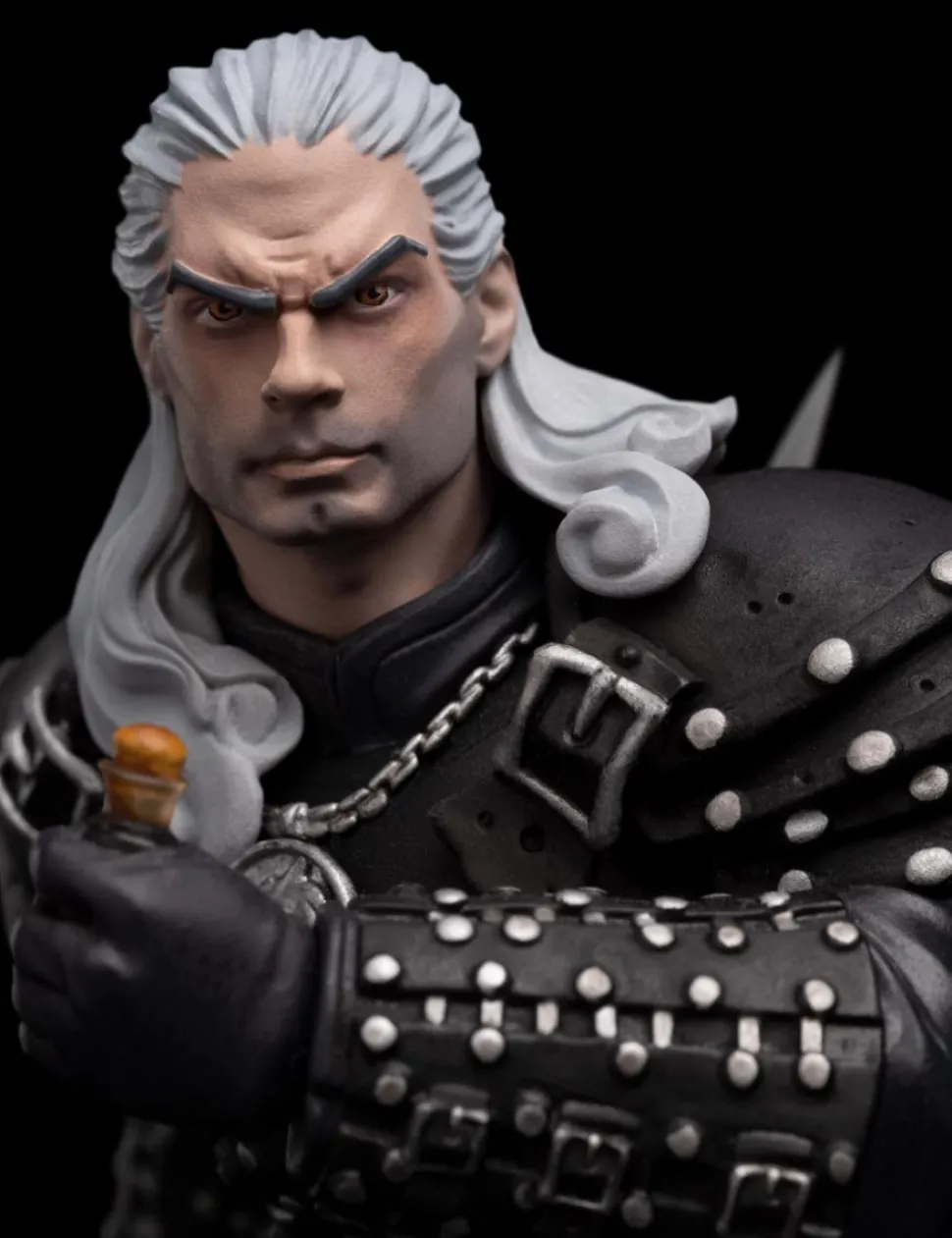 The Witcher (2019) - Geralt of Rivia Mini Epics 6" Vinyl Figure