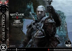 The Witcher 3: Wild Hunt - Geralt of Rivia Deluxe 1/3 Scale Statue (Int Sales Only)