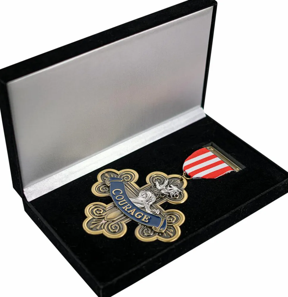 The Wizard of Oz - The Cowardly Lion Courage Medal 7” Prop Replica