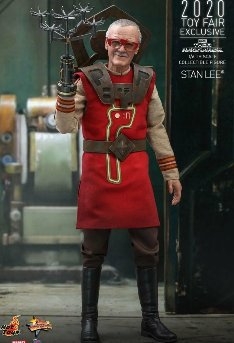 Thor 3: Ragnarok - Stan Lee Cameo 1/6th Scale Hot Toys Action Figure (2020 Toy Fair Exclusive)