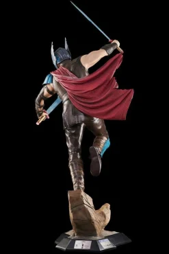 Thor 3: Ragnarok - Thor 1:1 Scale Life-Size Statue