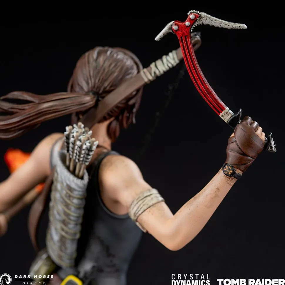 Tomb Raider - Lara Croft (Survivor Era) 11" Statue