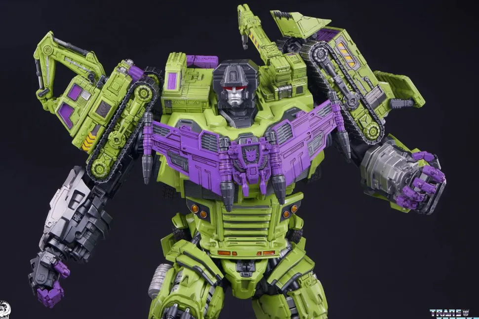 Transformers - Devastator 45" Museum Scale Statue