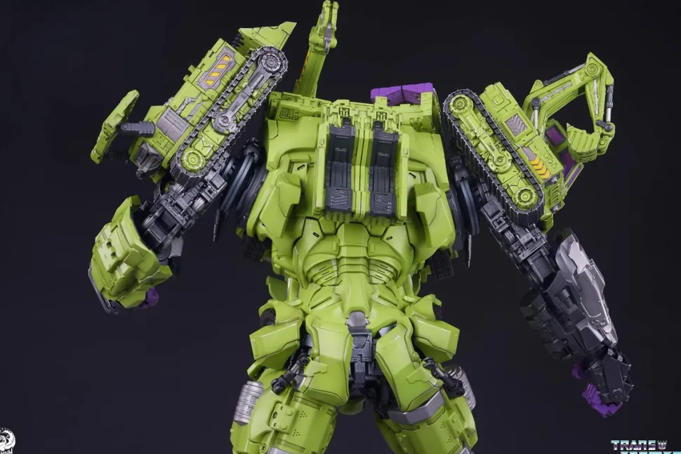 Transformers - Devastator 45" Museum Scale Statue