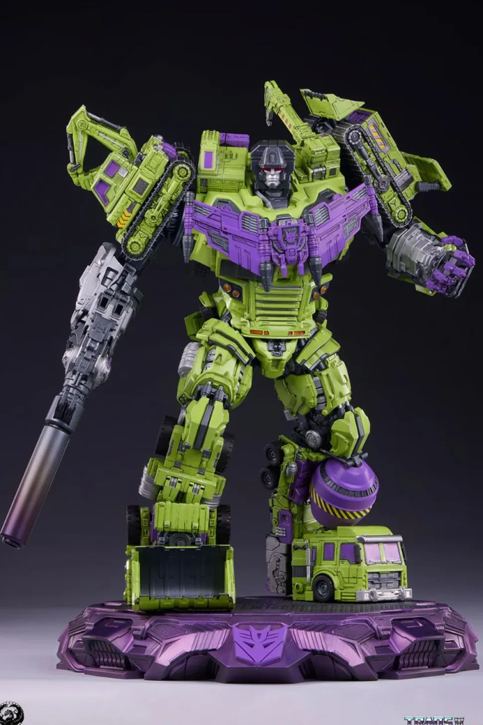 Transformers - Devastator 45" Museum Scale Statue