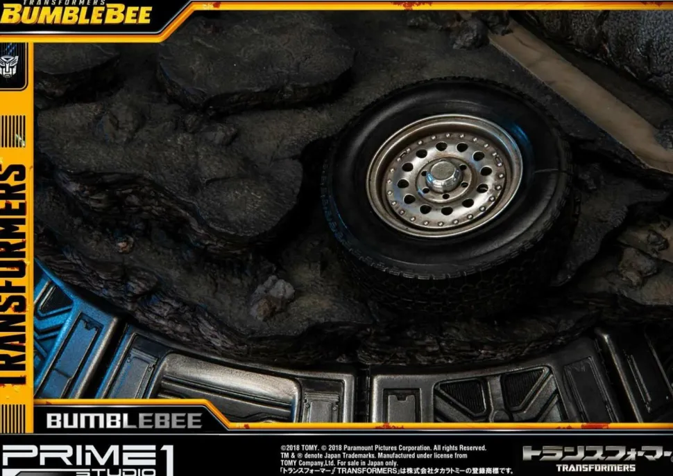 Transformers: Bumblebee (2018) - Bumblebee 27” Statue (Int Sales Only)