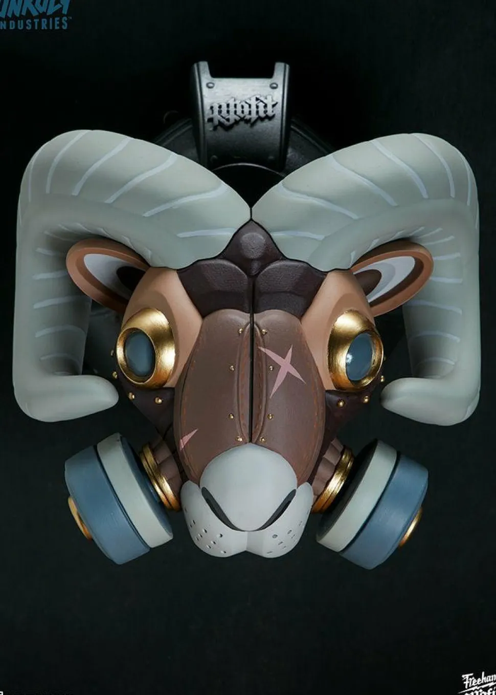 Unruly Industries - Ram & Giraffe Guerrilla Squadron 9” Vinyl Figure Set by Freehand Profit